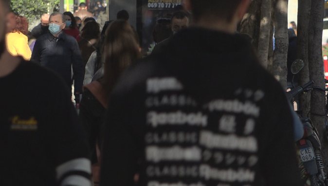 Të prekurit me HIV në Shqipëri, 125 raste të reja/ Më shumë meshkuj të diagnostikuar, shkak edhe kontaktet seksuale brenda gjinisë