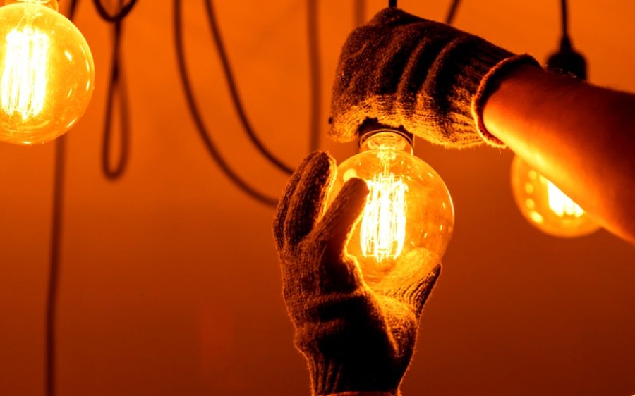 ‘Të ulet koha pa energji elektrike’, ERE nis rishikimin e standardeve të cilësisë në rrjetin e transmetimit