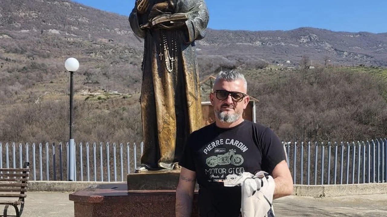 Tragjedi brenda një familjeje në Lushnjë/ Disa orë pas babait ndërron jetë edhe i biri, u shtri për tu qetësuar por…