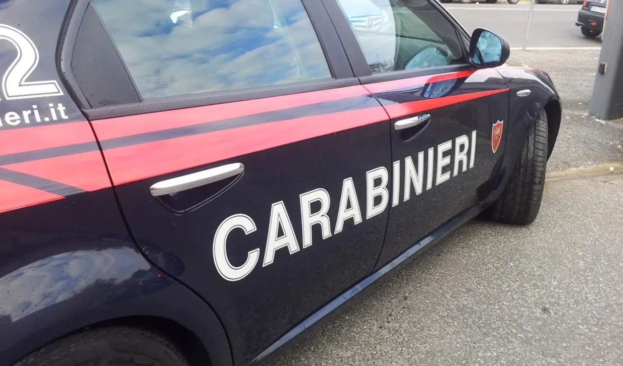 U fut për të grabitur një shtëpi në Itali, shqiptari dhunohet rëndë nga banorët