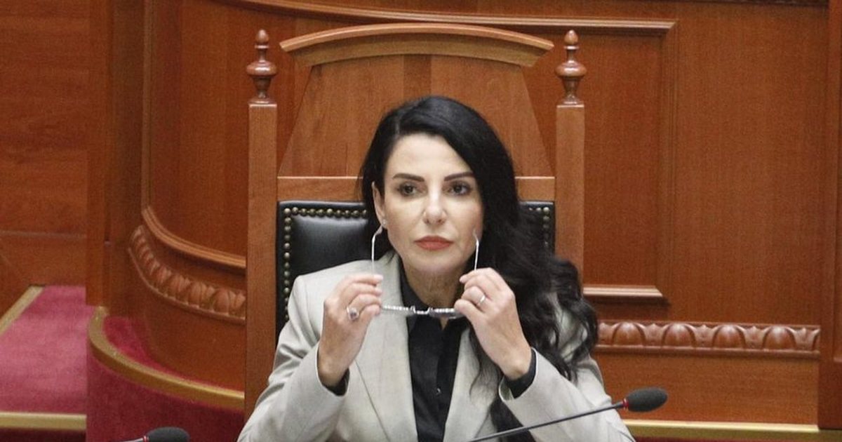 U pezullua nga detyra dhe iu sekuestrua pasaporta, Balluku ankimon masat e sigurisë në Apel