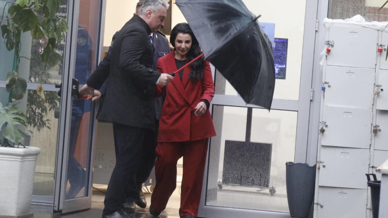 U pezullua nga detyra si zv.kryeministre, çështja ‘Balluku’ kalon në mbledhjen e gjyqtarëve në Kushtetuese