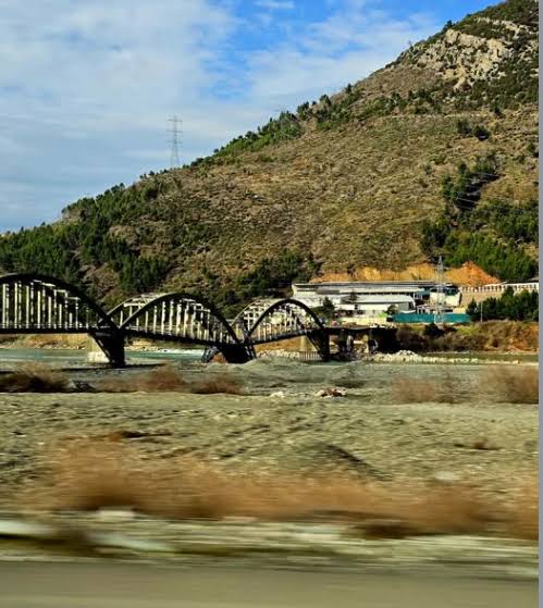 Ura e Matit, drejt hapjes/ 60 për qind e punimeve të rikonstruksionit, tashmë të përfunduara