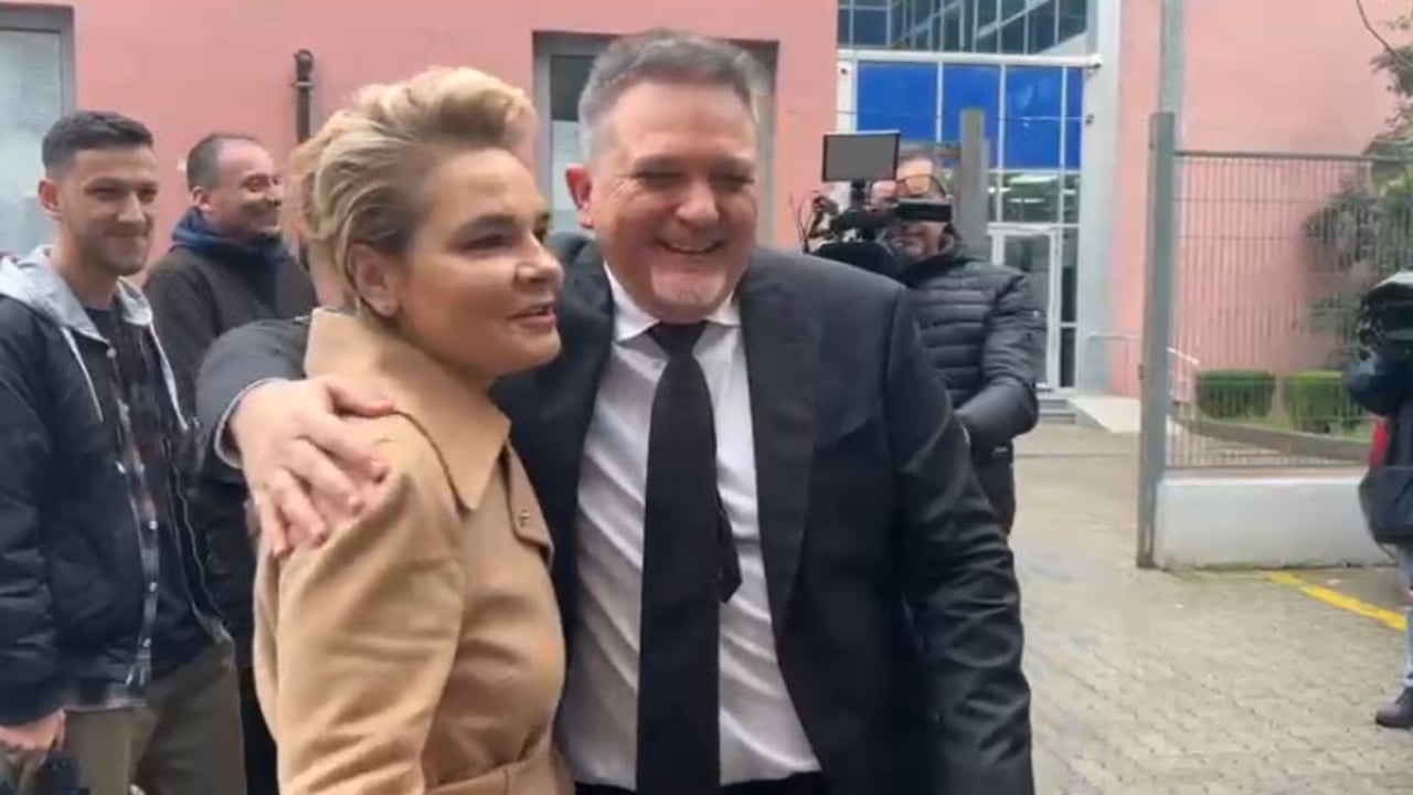 “Vetëm shumë mos e kruaj se…”/ Kryemadhi batuta me Julian Dedën para SPAK: Më thirrën për Metën