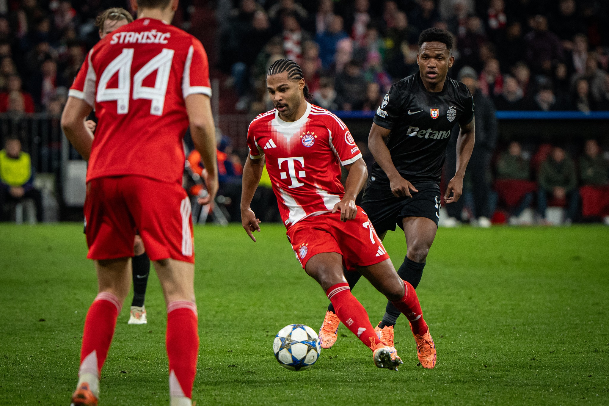 VIDEO/ Sporting frikëson Bayernin në Champions, por kampionët e Gjermanisë përmbysin ndeshjen