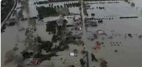 Përmbytjet nga moti i keq/ Reagon Delegacioni i BE: Po ndjekim me shqetësim situatën, të gatshëm të mbështesim popullin shqiptar..