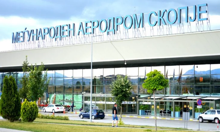 Aeroporti i Tiranës po përfiton nga sfidat e aeroporteve të Shkupit dhe Ohrit