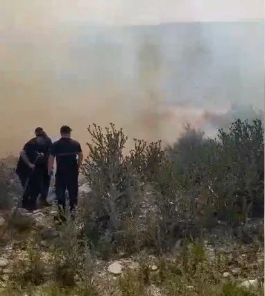 Flakët përfshijnë Beratin, dyshohet se zjarri ishte i qëllimshëm