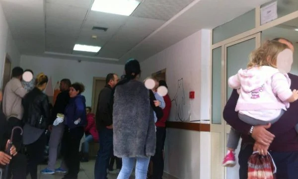 Mbipopullohen pediatritë në qytete, gripi prek masivisht fëmijët