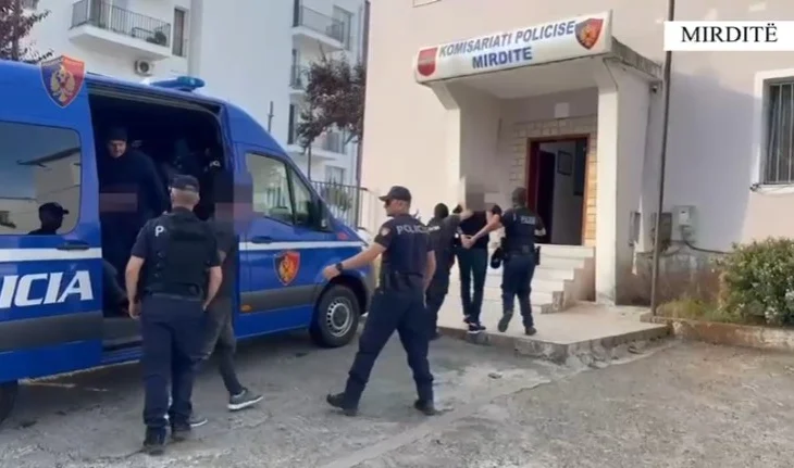 Plagosën rëndë një shtetas në Mirditë, arrestohen 3 vëllezërit (Emrat)