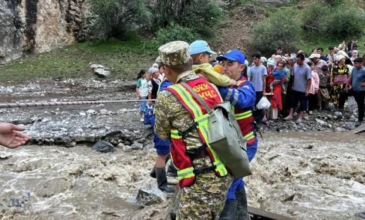 Rrëshqitje dheu në Kirgistan, shtatë të vdekur, mes tyre fëmijë