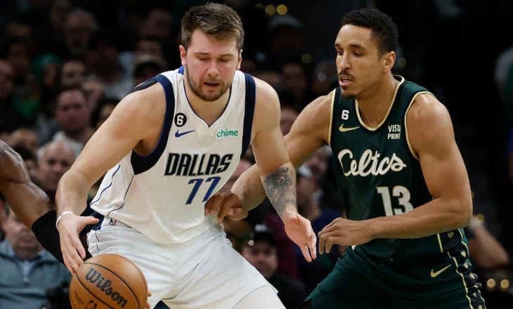 Shpërthen Dallas, fiton finalen e katërt play off dhe rihap garën për titull në NBA