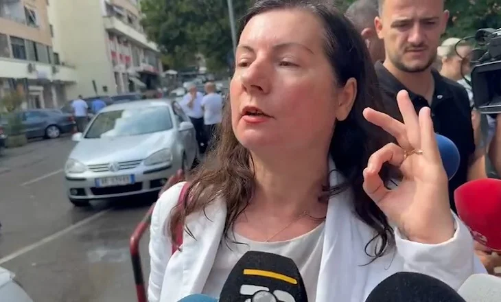 Skandali te Onkologjiku, habit mjekja Pere: Nuk jam unë në përgjime, është Alketë tjetër (Video)