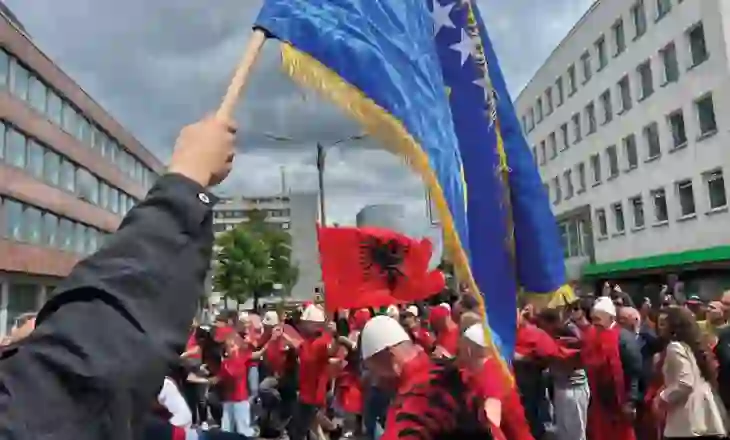 Të gjithë drejt Europianit, rriten 60% daljet e shqiptarëve nga Rinasi në qershor