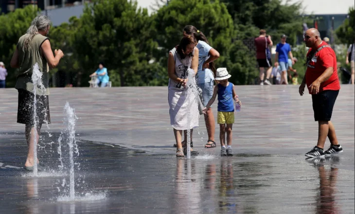 Temperaturat rriten deri në 35 gradë C, parashikimi i motit për këtë të diel