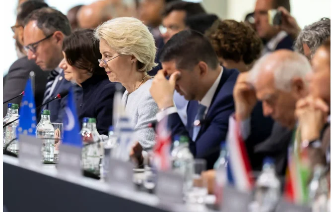 Von der Leyen ndjen ‘presionin’ teksa liberalët e BE po ‘shpërthejnë nga brenda’ (fotot)