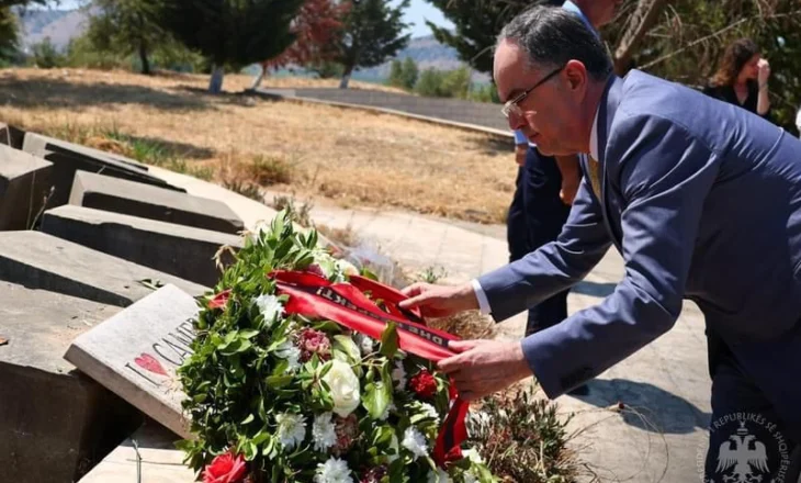 Begaj vizitë në varrezat Monumentale “Trëndafilat e Çamërisë” të Kllogjerit, PDIU dhe Shoqata Patriotike “Çamëria”: Shembull i mirë për të gjitha institucionet