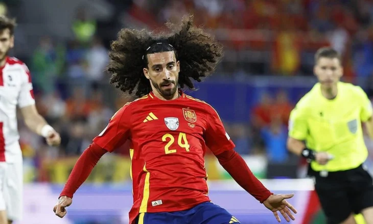 Cucurella mban premtimin, lyen flokët e kuqe; ja si duket futbollisti