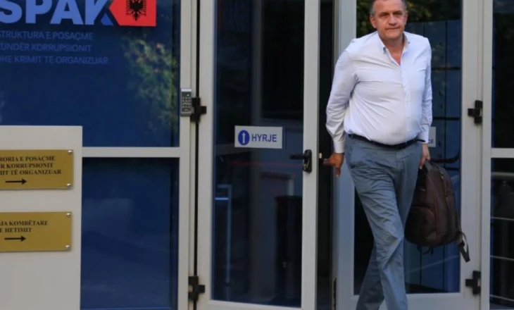 Detaje nga arrestimi/ Euro, blloqe dhe telefona, çfarë iu sekuestrua Ilir Beqajt dhe bashkëpunëtorëve pas kontrollit në banesë dhe zyrë