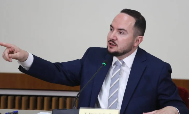 Drafti i PS për Kodin Zgjedhor, reagon Salianji: Propozimi i heq të drejtën e votës miliona qytetarëve që jetojnë jashtë