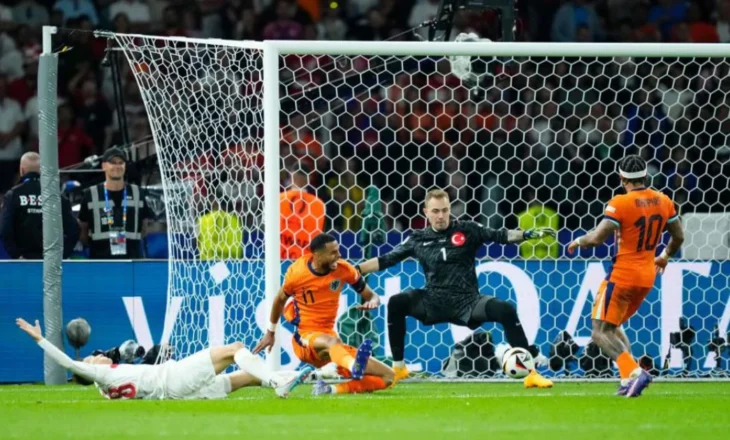 Holanda fiton me përmbysje spektakolare ndaj Turqisë, shkon në gjysmëfinale ndaj Anglisë (VIDEO)