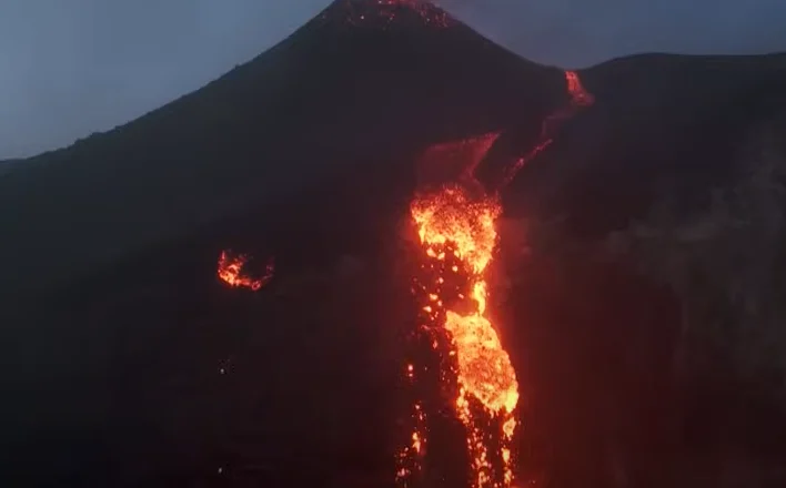 Italia në alarm pas shpërthimit të vullkanit Etna