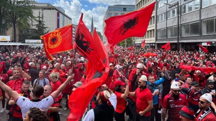 Kombëtaret me më shumë tifozë në Gjermani, Shqipëria lë pas Anglinë dhe Italinë