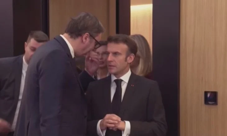 Macron i vendos kusht Vuçiçit për të vizituar Beogradin: Duhet të arrestosh Radoiçiçin