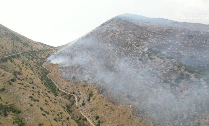 Përmirësohet situata me zjarrin në Dropull dhe Finiq, pritet aktivizimi i dy avionëve nga Greqia