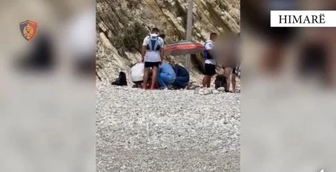 Rrëzohet gjatë ngjitjes me litarë teksa po eksploronte zonën dhe dëmton gjymtyrët, policia i vjen në ndihmë turistit çek në Himarë