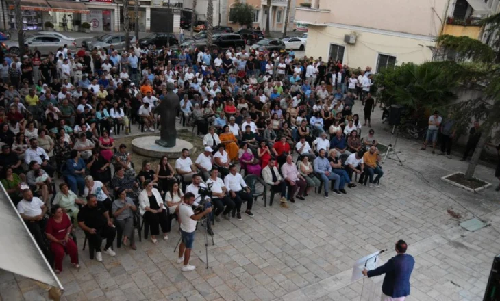 “Të gjithë bashkë më 11 Korrik!” Salianji në Kavajë: Qeveria, kafshatë që s’kapërdihet