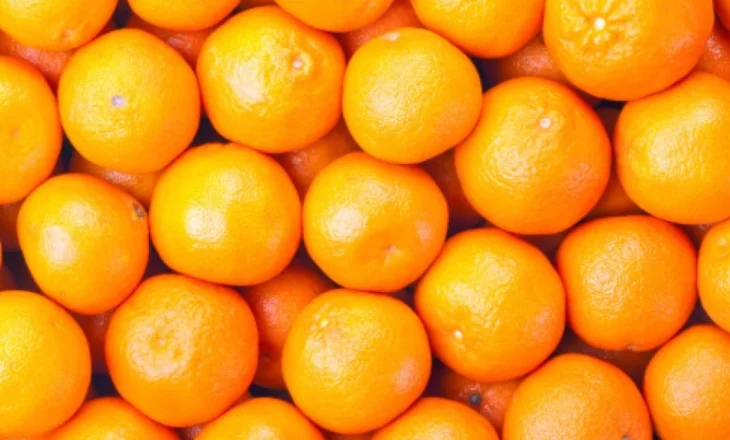 A funskionon vitamina C si një trajtim kundër kancerit?