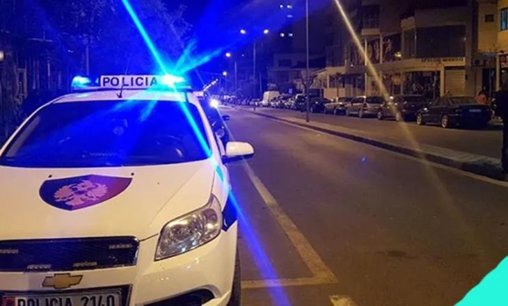 E rëndë në Elbasan, i bëri thirrje që të ndalonte, i riu kërcënon me armë punonjësin e policisë