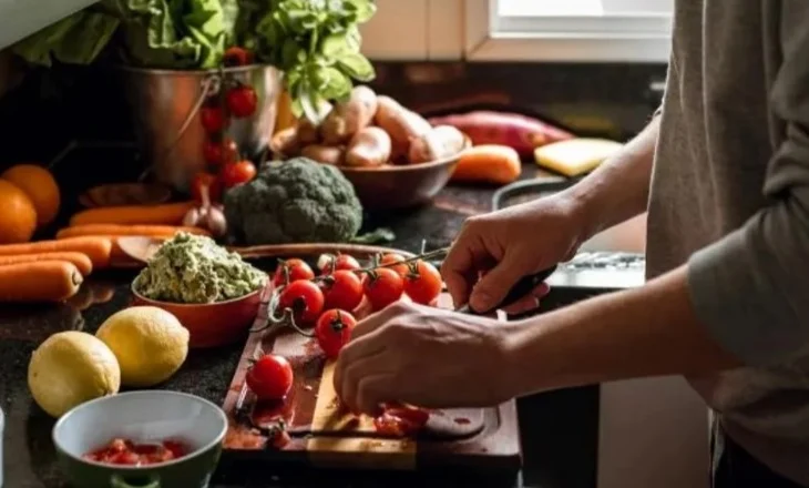 Kjo dietë me bazë bimore ndihmon në luftimin e diabetit dhe…