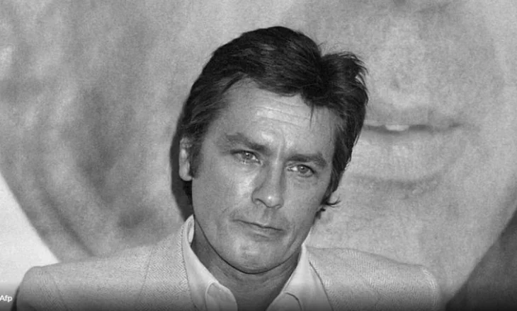 Kush është Alain Delon? Ylli i seks-simbolit që mishëroi madhështinë franceze! Ja filmat që e bënë të madh