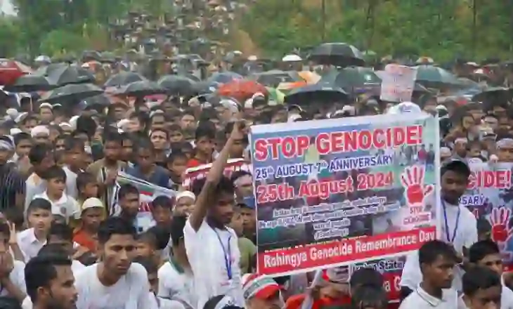 Rohingya kërkojnë t’i jepet fund dhunës në përvjetorin e shtatë të arratisjes