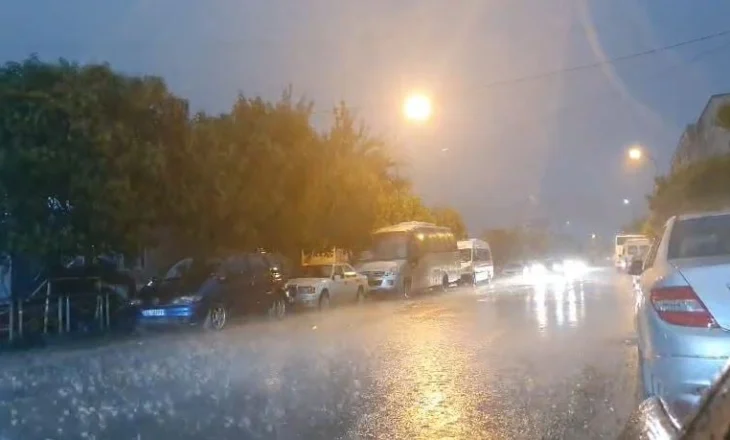 ‘Turn’ of the weather after the scorching days, storm and hail in cities of central and southern Albania