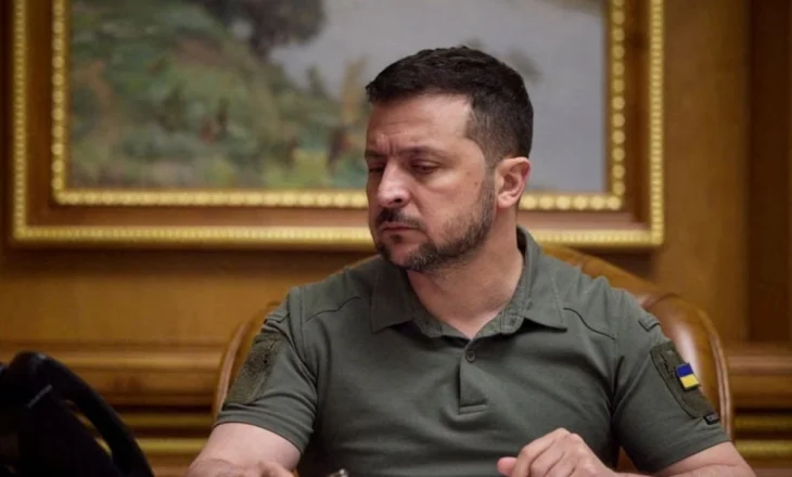 Zelensky “merr zemër”, shkon në kufi dhe inspekton rajonin nga ku nisi sulmi në tokën ruse