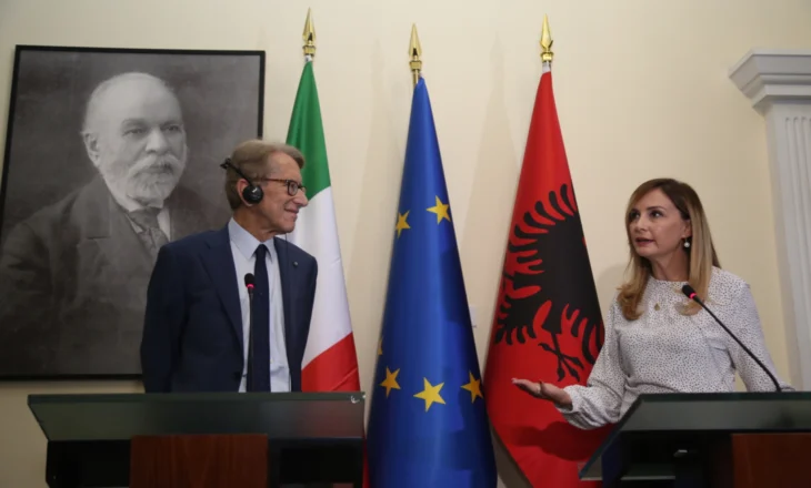 Jorida Tabaku takim me Kryetarin e Komisionit të Çështjeve Evropiane në Senatin Italian, Giulio Terzi. Deputetja e PD: Roli i opozitës në zgjedhje, i pazëvendësueshëm