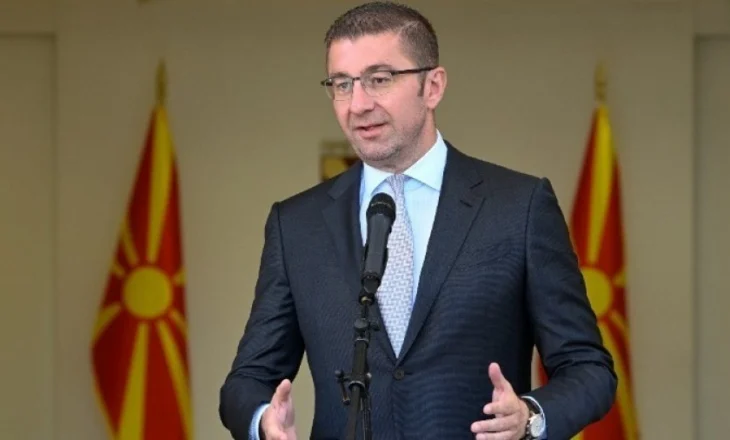 Mickoski: Në Bruksel do të përcjell zhgënjimin e qytetarëve tanë për rrugën e vendit drejt BE-së