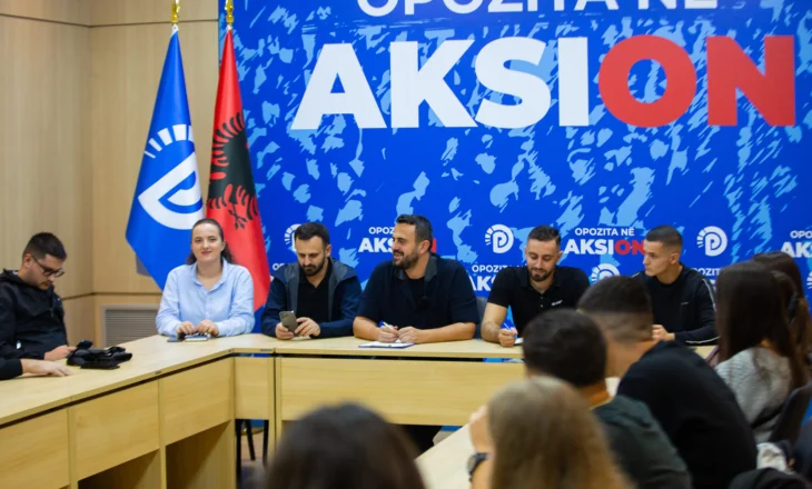 Në rreshtin e parë të protestës/ Studentët: Bojkot auditoreve, mosbindje civile