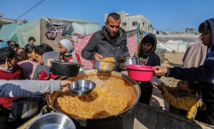 Njerëzit po vuajnë nga mungesa e ushqimit, Izraeli akuzohet për bllokimin e ndihmës në Gaza në javët e fundit