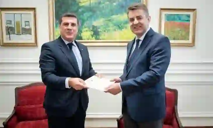 Pas bombardimit të konsullatës, Shqipëria çel ambasadën në Ukrainë