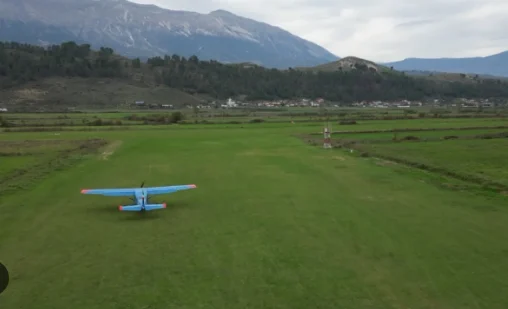 Skydiving air show is held for the fourth year in a row in Gjirokastra airfield