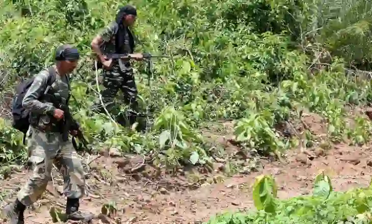 Trupat indiane vrasin 31 rebelë të dyshuar maoistë në betejën pyjore