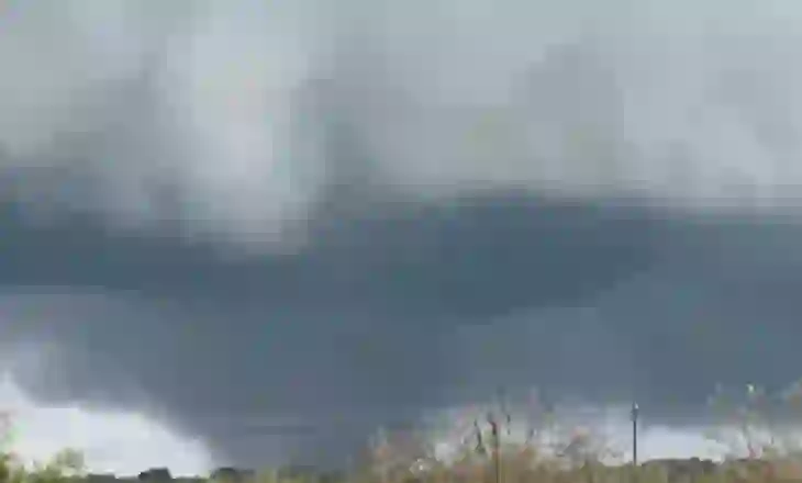 VIDEO/ Tornado të frikshme godasin Floridën, uragani ‘Milton’ i afrohet shtetit amerikan