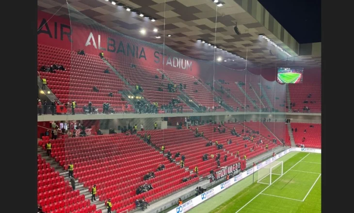 Flakadanë drejt stadiumit, në “Air Albania” vendosen rrjeta për të penguar reagimin kuqezi kundër Çekisë