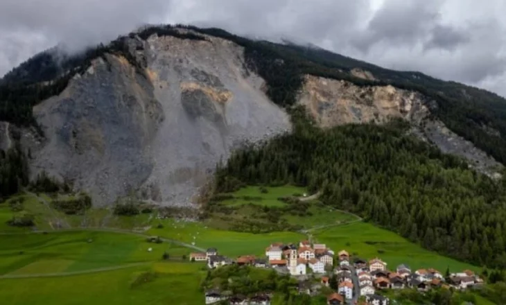 Fshati zviceran i kërcënuar nga shembja e gurëve, autoritetet marrin masa për evakuimin e banorëve sërish