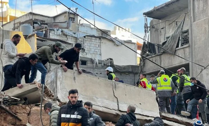 Në pritje të armëpushimit, Izraeli bombardon Bejrutin 