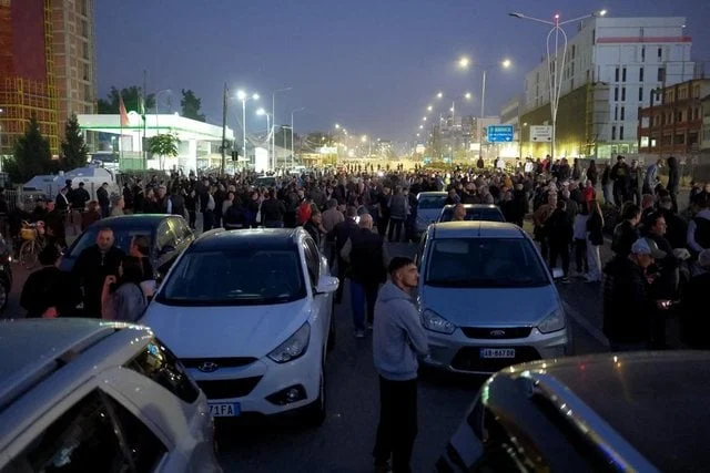 Protesta e opozitës dhe plani për të bllokuar rrugët, policia i kthen përgjigje PD: S’mund të paralizoni qarkullimin dhe të pengoni lëvizjen!